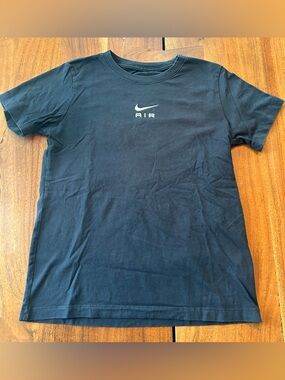 Nike Black Tee youth large